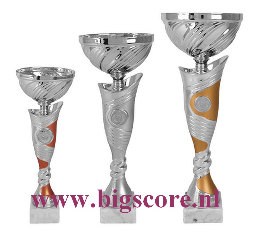 AK5379 Beker Goud-Zilver-Brons